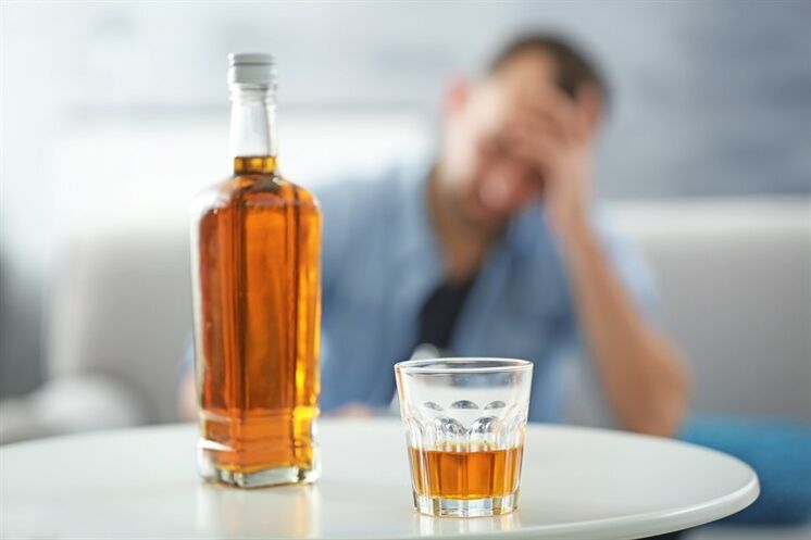 ალკოჰოლის დალევა უარყოფითად მოქმედებს მამაკაცის ერექციის ფუნქციაზე